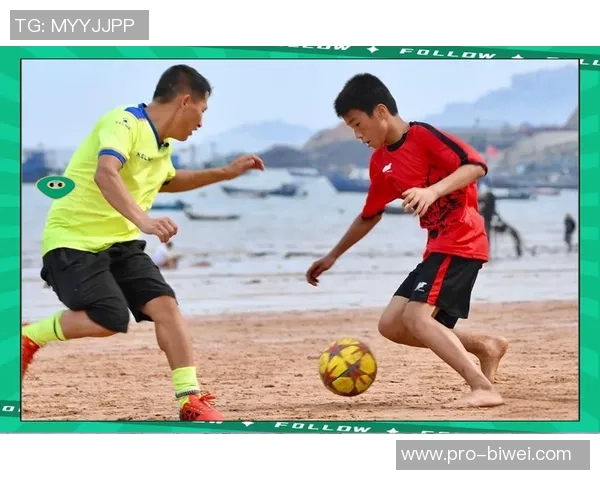 足球小子罗伯特的梦想之旅从小球场到世界舞台的成长故事